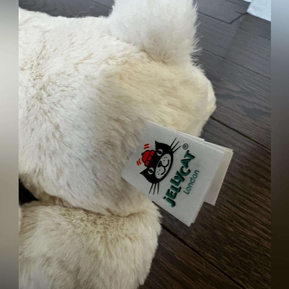 RETIRED Jellycat - Small Pax Polar Bear - Picture 5 of 7